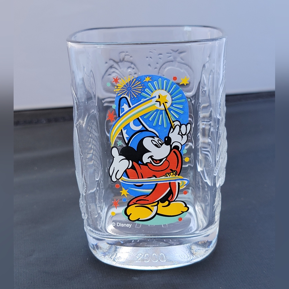 Mickey Mouse Glass Tumbler Disney World Epcot Center 2000 McDonalds Vintage